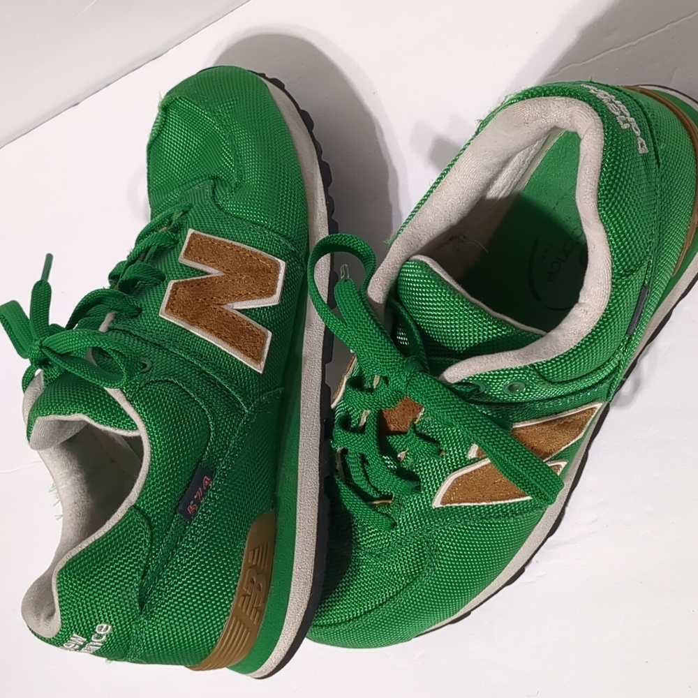New Balance 574 boys size 5 Green Nylon Canvas Suede Athletic Sneakers Shoes. - Picture 5 of 8